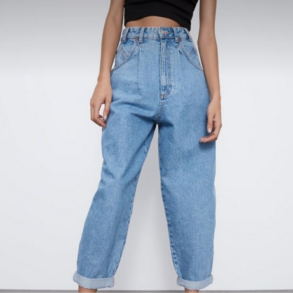 ZARA Ribcage pleated front raw hem denim trousers - Picture 2 of 11